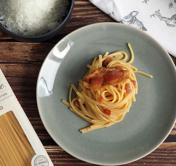 Receta de pasta carbonara autentica italiana